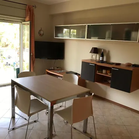 Sea Breeze Apartamento Roccalumera